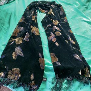 Flowered Velvet Scarf